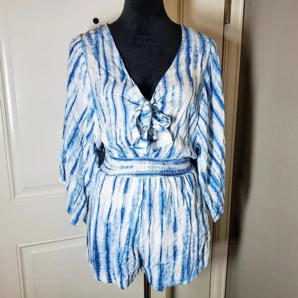 Le Lis Blue and White Tie-Dye Shorts Romper Women's Size Small NWOT - Picture 2 of 15